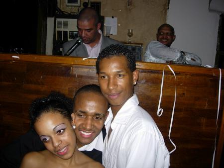 Dimanche 31/12/06 soirée privée sur le bateaux bb antilles avec Cap's fashion (avec dj lerby & dj mikey)