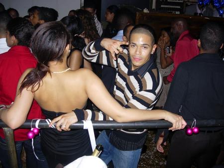 Dimanche 31/12/06 soirée privée sur le bateaux bb antilles avec Cap's fashion (avec dj lerby & dj mikey)