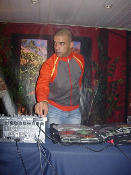 cap's fashion present mika ( linda bo é )