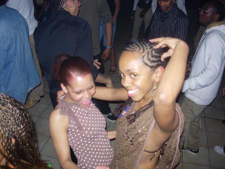 cap's fashion present mika ( linda bo é )