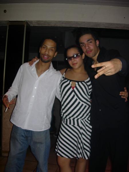 cap's fashion present mika ( linda bo é )