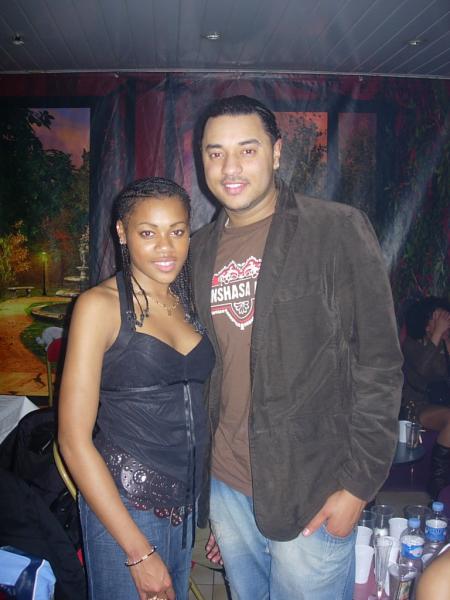 cap's fashion present mika ( linda bo é )