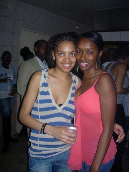 cap's fashion present mika ( linda bo é )