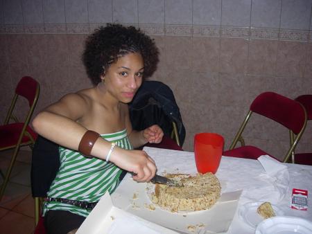 cap's fashion present mika ( linda bo é )