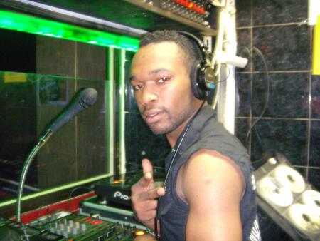 hi5 party caps systeme